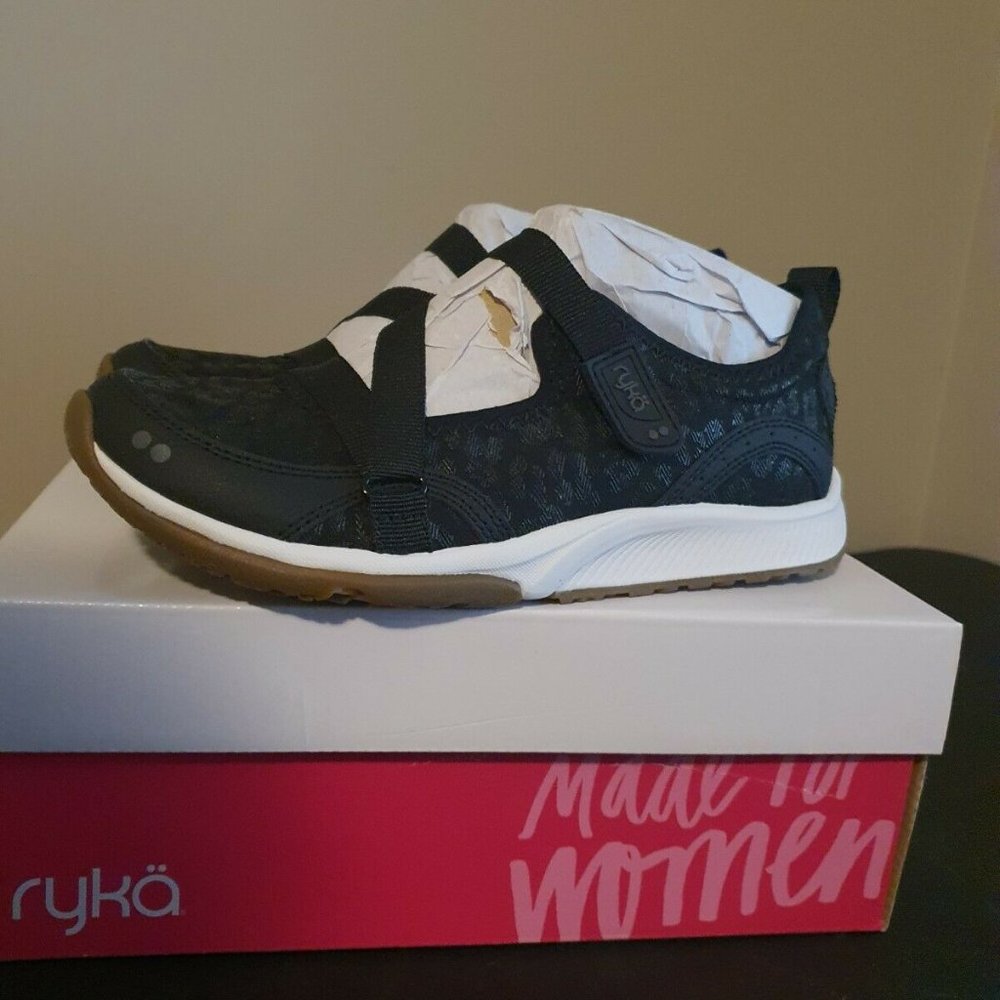 ryka a375342012281 black size 6.5m